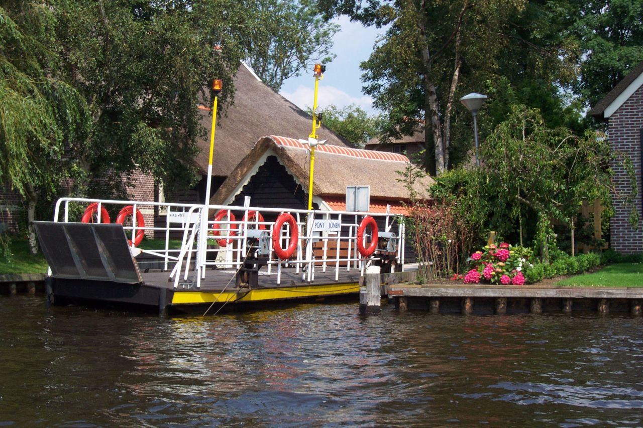 Afbeelding 1 van Fietsen door natuurgebied De Wieden