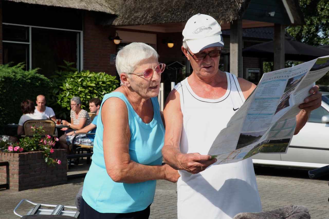 Afbeelding 2 van Varen en fietsen door Giethoorn