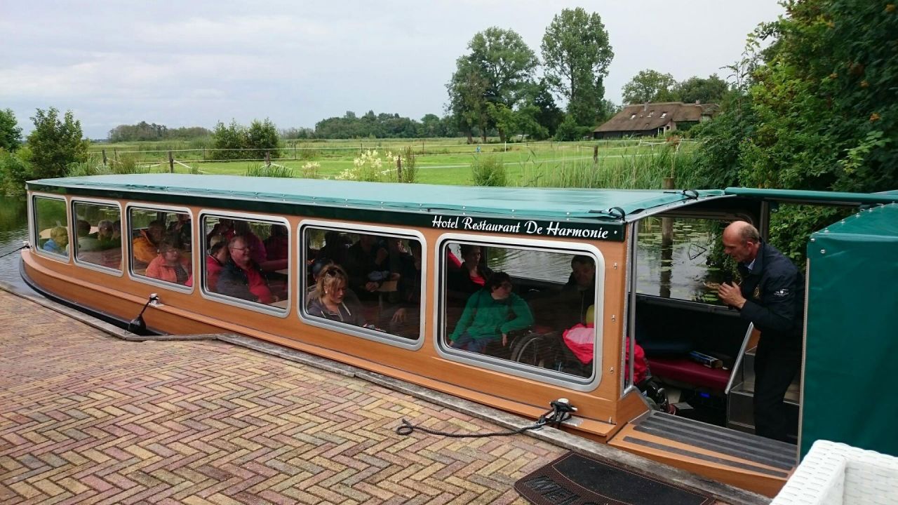 Afbeelding 3 van Natuur Dorps Rondvaart door Giethoorn