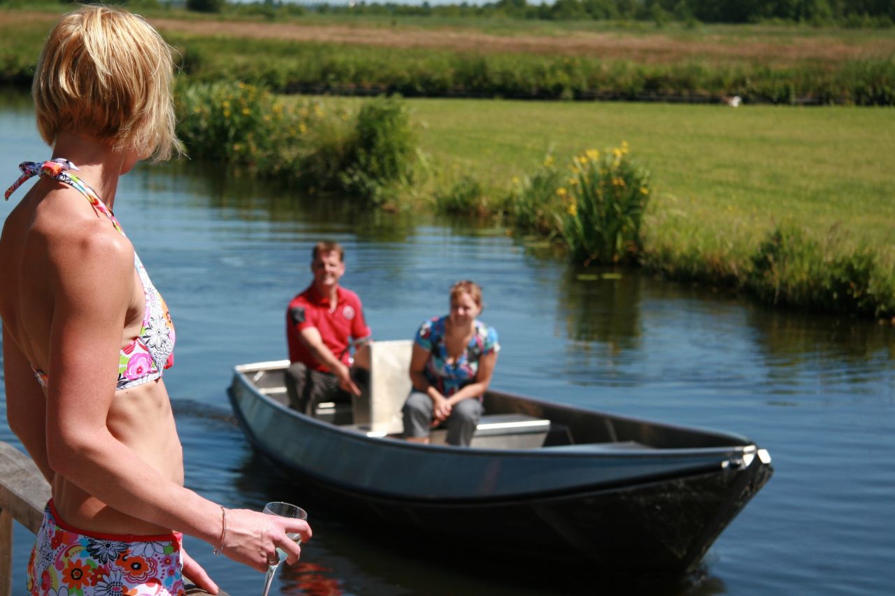 Afbeelding 2 van Fluisterboot verhuur